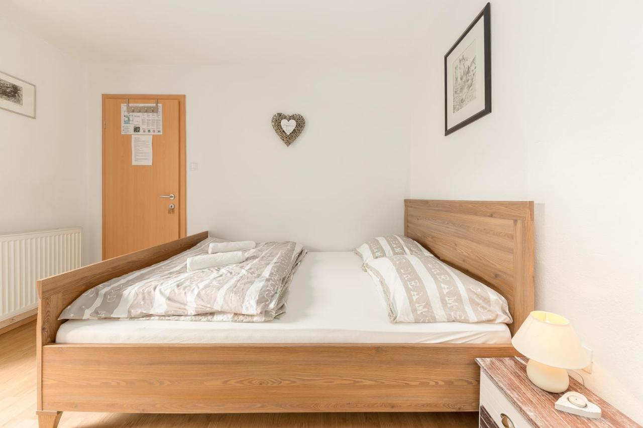 Hostel Mama Minka Bohinj Exteriör bild